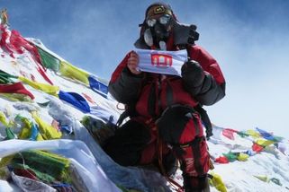 Smrt na Everestu. Čech horu dal, ale jeho kamarád jen napsal SMS: Nevrátím se - Seznam Zprávy